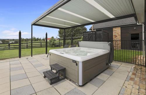 Rotorua House | Airport Oasis