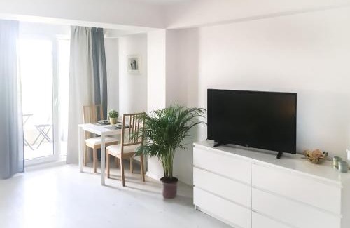 Otopeni Apartment | Airport Residence - Across from Otopeni Airport