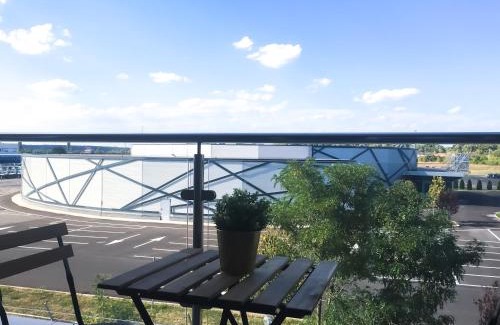 Otopeni Apartment | Airport Residence - Across from Otopeni Airport