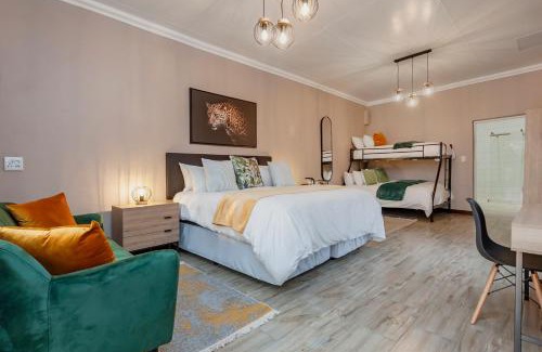 Kempton Park House | Airport Tower Lodge