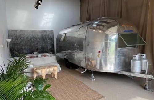 Riverhead House | Airstream Art Studio Sculpture/Nature Preserve