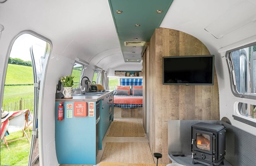 Kenn Cabin | Airstream, Devon Hideaways - a shepherds hut that sleeps 2 guests in 1 bedroom