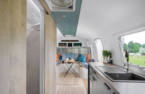 Kenn Cabin | Airstream, Devon Hideaways - a shepherds hut that sleeps 2 guests in 1 bedroom