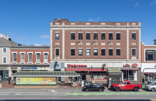 Central Square Apartment | Airy Somerville 2BR w/W/D in Building, nr Harvard & MIT, by Blueground