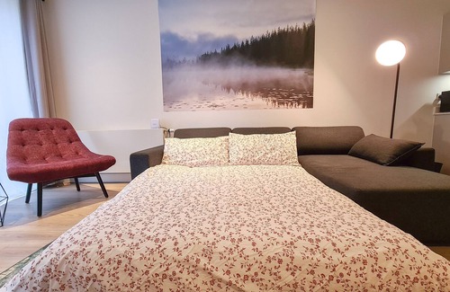 Lansbury Apartment | Airy two bedroom apartment nr Canary wharf O2 Excel
