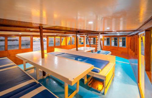 Hulhumale Boat Rental | Aisha Safari