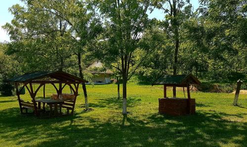 Ofeherto House | Akácliget Vendégház és Major