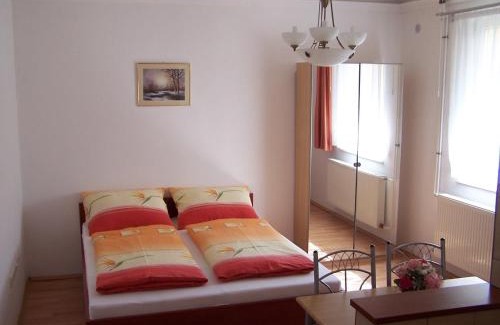 Zuglo Apartment | Akacia Apartment - FREE INSIDE PARKING, 2 bedrooms, garden, next to centre