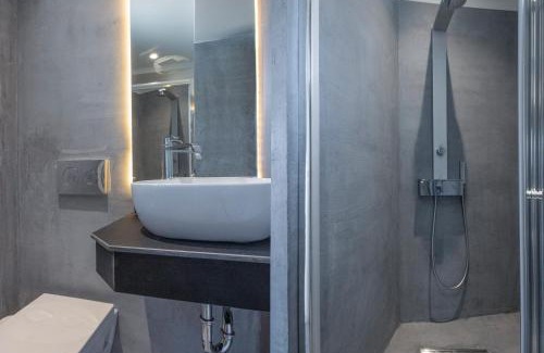 Aetos House | Akasha Suite IV