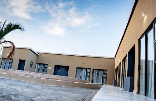 Kempton Park House | AKEMS MOTEL