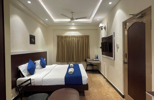 Kanchipuram Hotel | AKG Lodge