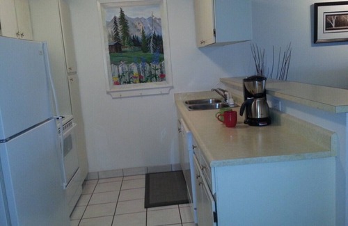 East Kootenay Condo | *Akiskinook Resort-1 Br Mtn View Condo! Indoor Pool/Hot Tub/Beach/Tennis