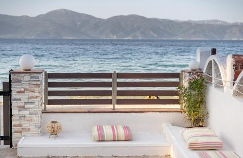 Aigio House | Akoli Blue - an Elegant residence by the sea