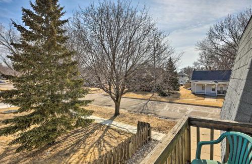 Akron Apartment | Akron Apartment with Balcony - Hunting Nearby!