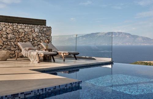 Korithi Villa | Akron Luxury Suites