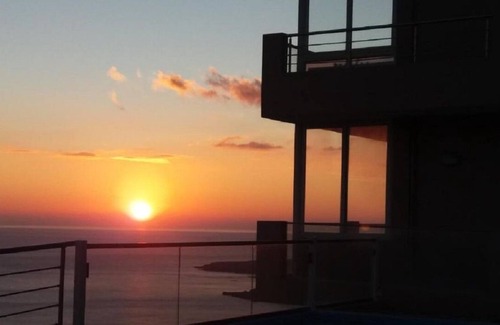 Rodakino Apartment | Akrotiri Apartment Sea View