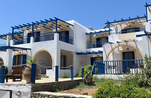 Platia Ammos Apartment | AKROTIRI
