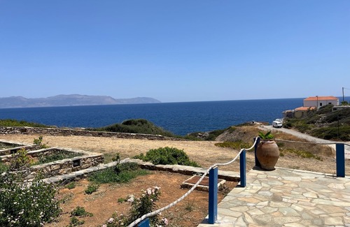 Platia Ammos Apartment | AKROTIRI