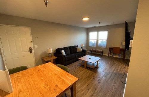 South Central Omaha Apartment | Aksarben 1 Bedroom-Close to I-80