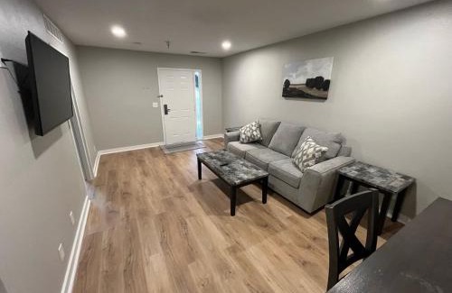South Central Omaha Apartment | Aksarben Apt-Cozy One Bedroom