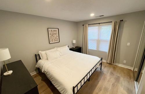 South Central Omaha Apartment | Aksarben Apt-Cozy One Bedroom