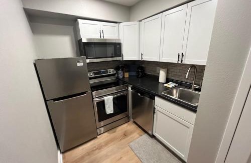 South Central Omaha Apartment | Aksarben Area-Near I80 & UNO