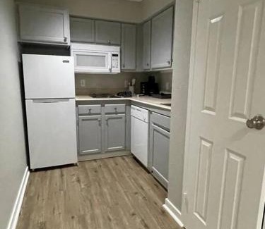 South Central Omaha Apartment | Aksarben Gem- WFH corner desk & minutes from I-80