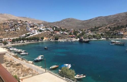 Vlychadia Apartment | Aktea coastal village home