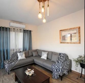 Vlychadia Apartment | Aktea coastal village home