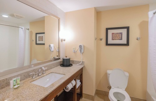 Hogansburg Hotel | Akwesasne Mohawk Casino Resort and Players Inn