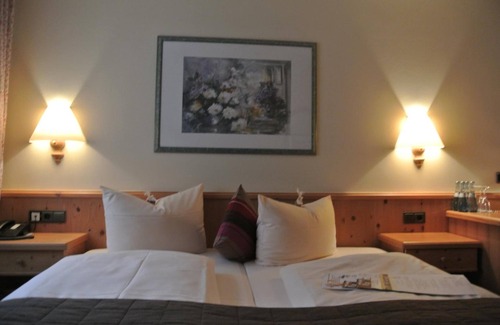 Dettelbach Hotel | AKZENT Hotel Am Bach