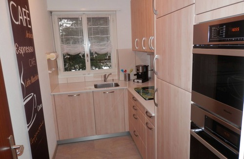 Lugano Apartment | Al Bosco 71A: comfortable, sunny and quiet, 2½ rooms apartment, pool & sauna