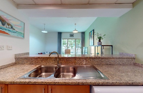 The Greens Apartment | Al Dhafrah - Peaceful One Bed in The Greens