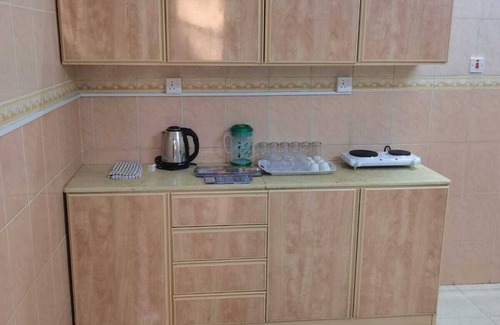 Al Harra Al-Sharqiah Apartment | Al Eairy Furnished Apt Al Madinah 3