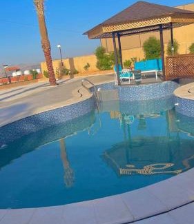 Zayy Ski Chalet | Al Eman Oasis Farm