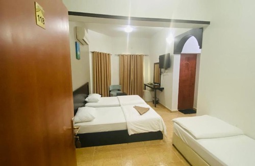 Sohar Hotel | Al Multaqa Hotel