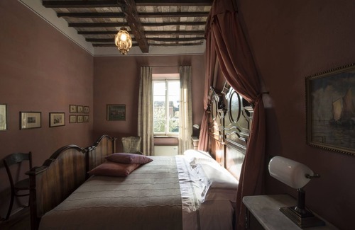 Lucca Historical Center Bed & Breakfast | Al Porto di Lucca B&B
