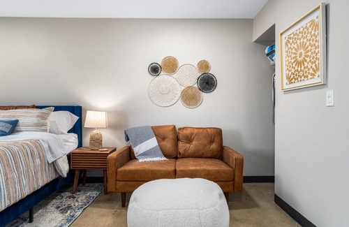 Five Points South Apartment | Alabama on 10th 218