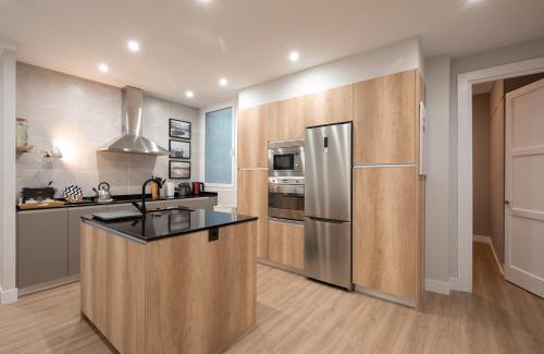Bilbao City Centre Apartment | Alameda Recalde Centro