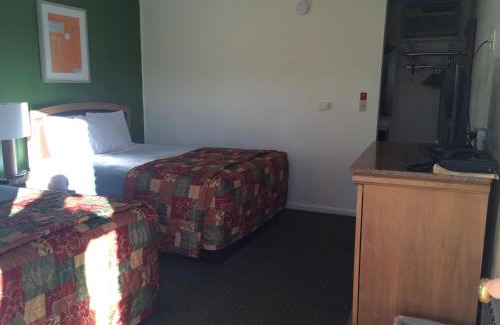 Sheridan Hotel | Alamo Motel