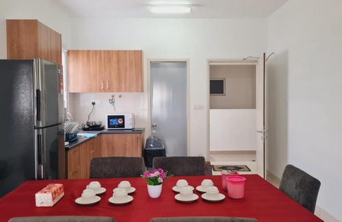 Kota Warisan Apartment | Alanis Suite KLIA 2Bedroom With Neflix