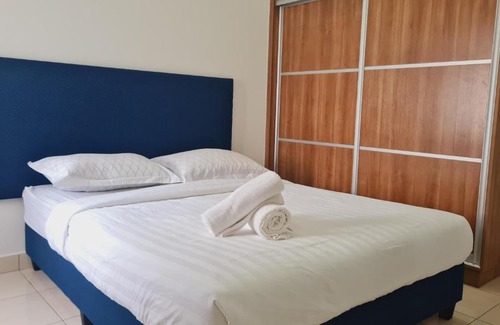 Kota Warisan Apartment | Alanis Suite KLIA 2Bedroom With Neflix