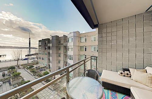 Downtown Seattle Apartment | Alaskan Dreams