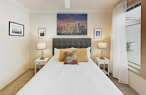 Downtown Seattle Apartment | Alaskan Dreams