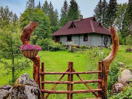 Saarde House | Alatare