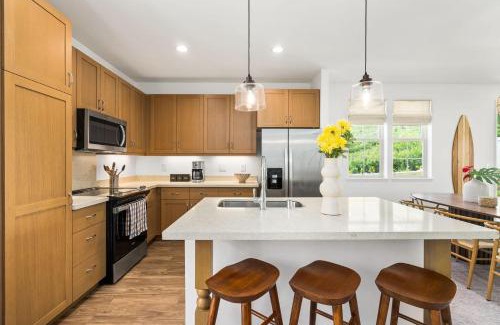 Makaha Valley House | Alaula by AvantStay Gated Security Home w Valley Ocean Views