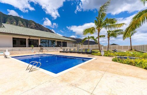 Makaha Valley House | Alaula by AvantStay Gated Security Home w Valley Ocean Views