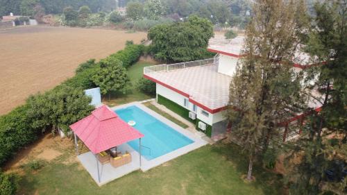 Bhiwadi Villa | Alaya Stays 4BHK Farmhouse with Pvt Pool & Garden - Manesar