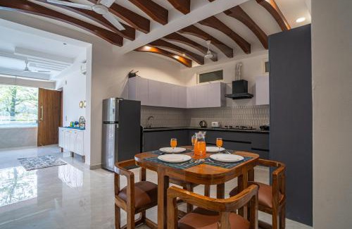 Bullawala Villa | Alaya Stays Udgam Vilas 3-BHK With Jacuzzi
