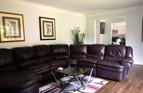 Niagara-on-the-Lake House | Alba Cottage with Brand New Pool